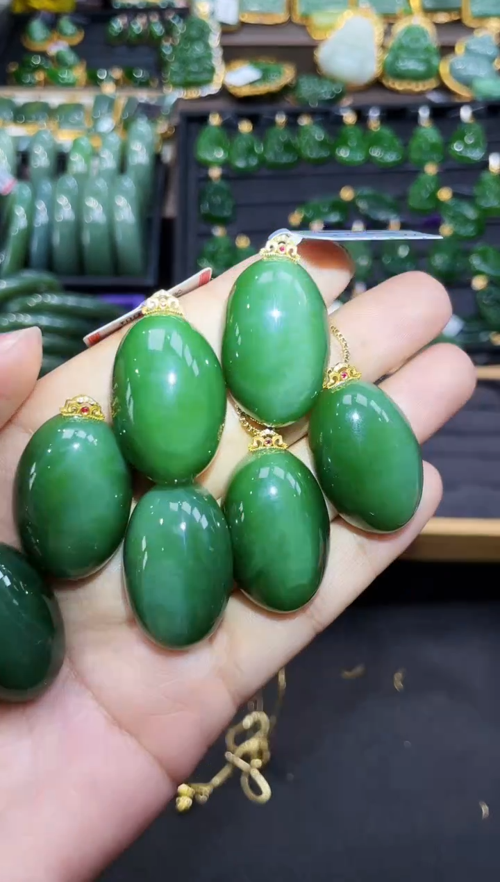 【闪购商品】和田玉18K金镶嵌吊坠35MM 多样性发一