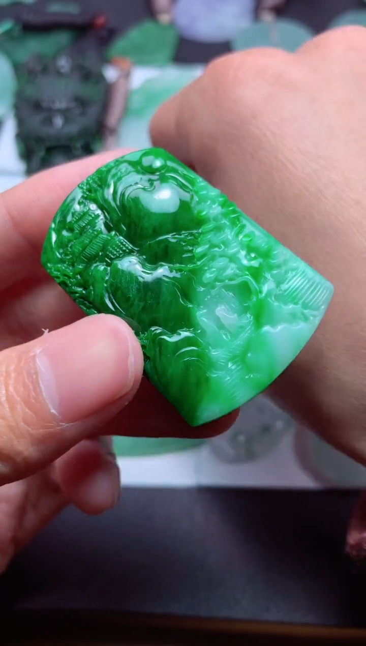 【闪购商品】翡翠颈饰未镶嵌天然翡翠