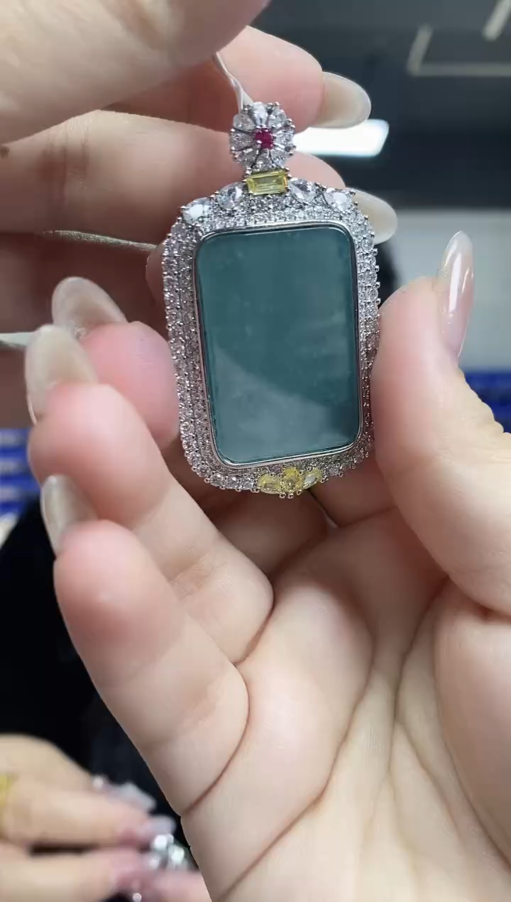 【闪购商品】翡翠未镶嵌吊坠(不含链)多样性发其一颜色微差