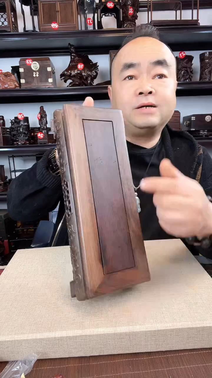 【闪购商品】木210瑕疵老李红木工艺品