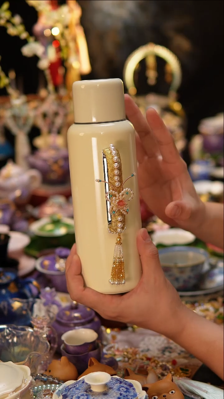 【闪购商品】米色编织不锈钢闷泡壶