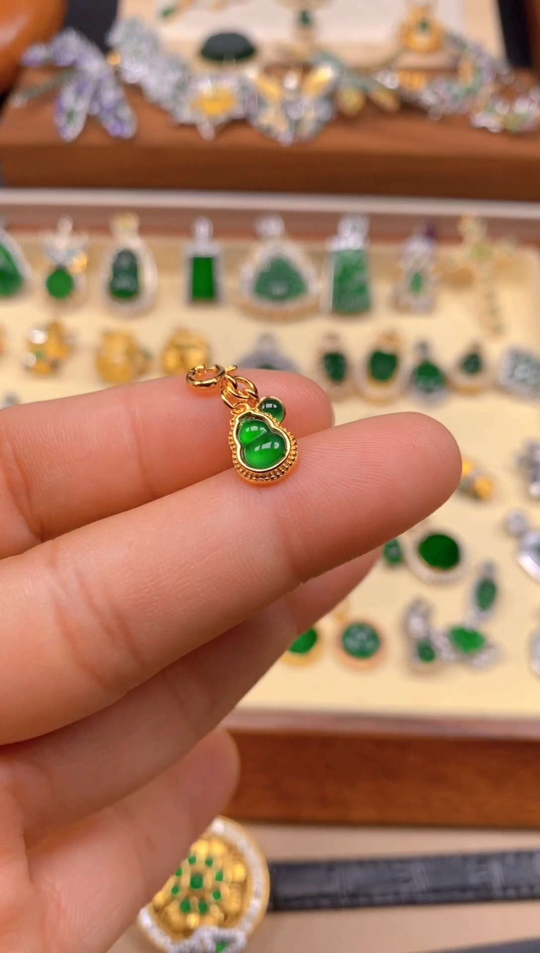 【闪购商品】翡翠吊坠(不含链)银S925镶嵌蛋面葫芦万能扣