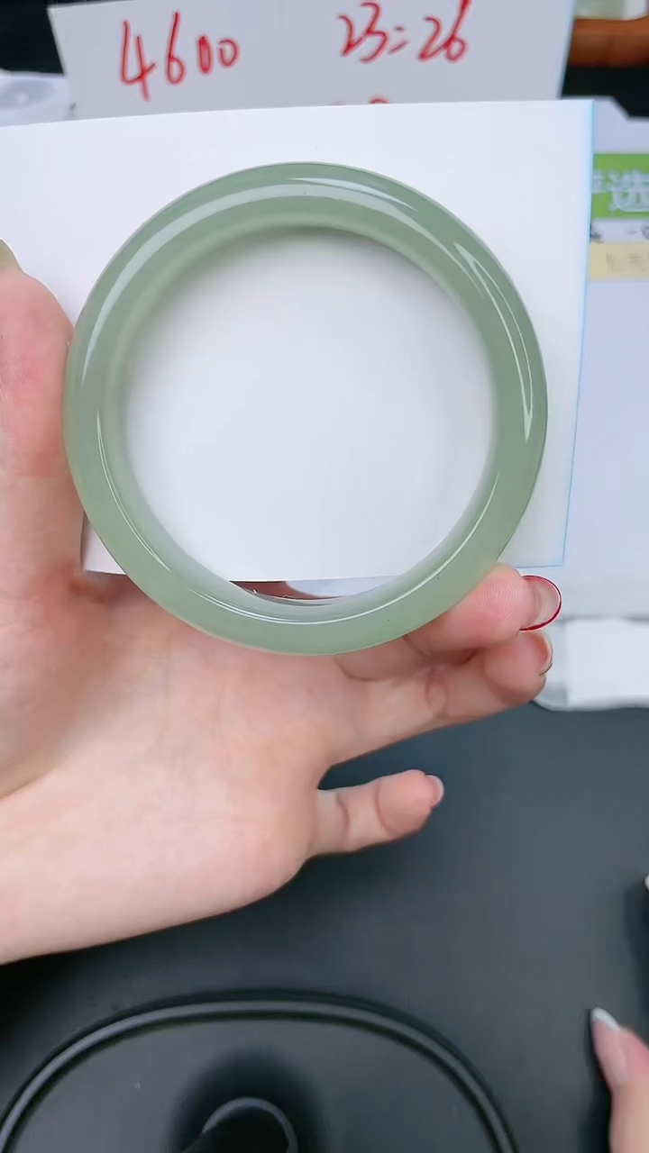 石英质玉手镯未镶嵌31