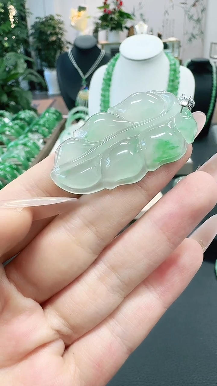 未镶嵌1石英质玉（非洲翠）/6665