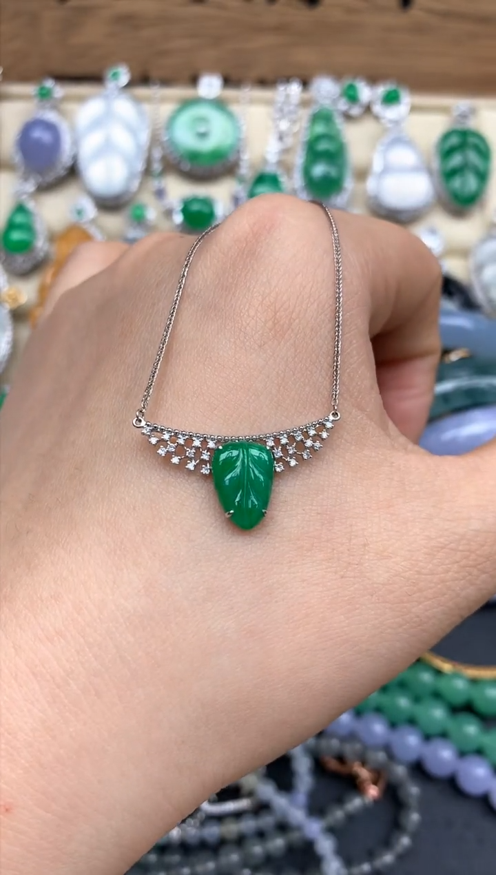 颈饰18K金镶嵌翡翠186-中国好珍宝