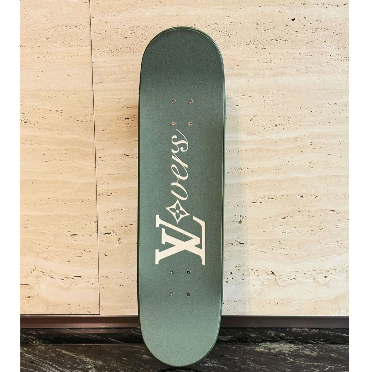 未使用 LouisVuitton/路易威登 老佛爷 菲董迷彩滑板 棋盘格