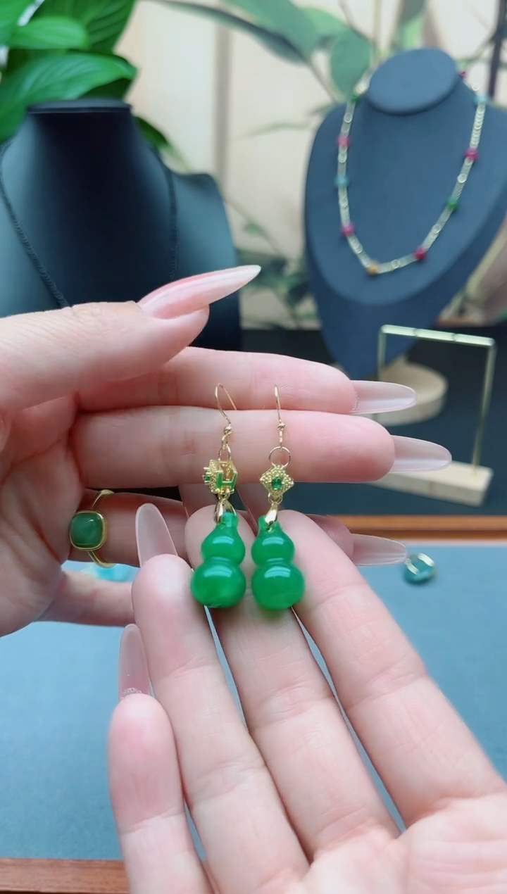 【闪购商品】玛瑙/玉髓耳饰银S925镀金镶嵌00绿色葫芦