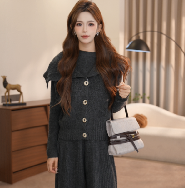 vco/微酷秋冬小香风针织马甲搭配针织衫阔腿裤时尚套装