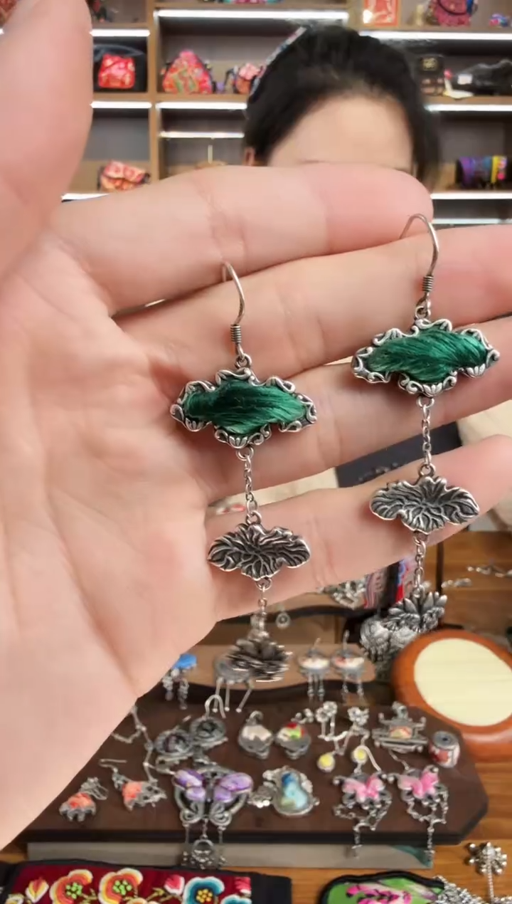 【闪购商品】织绣144蒙阿苏苗绣传承