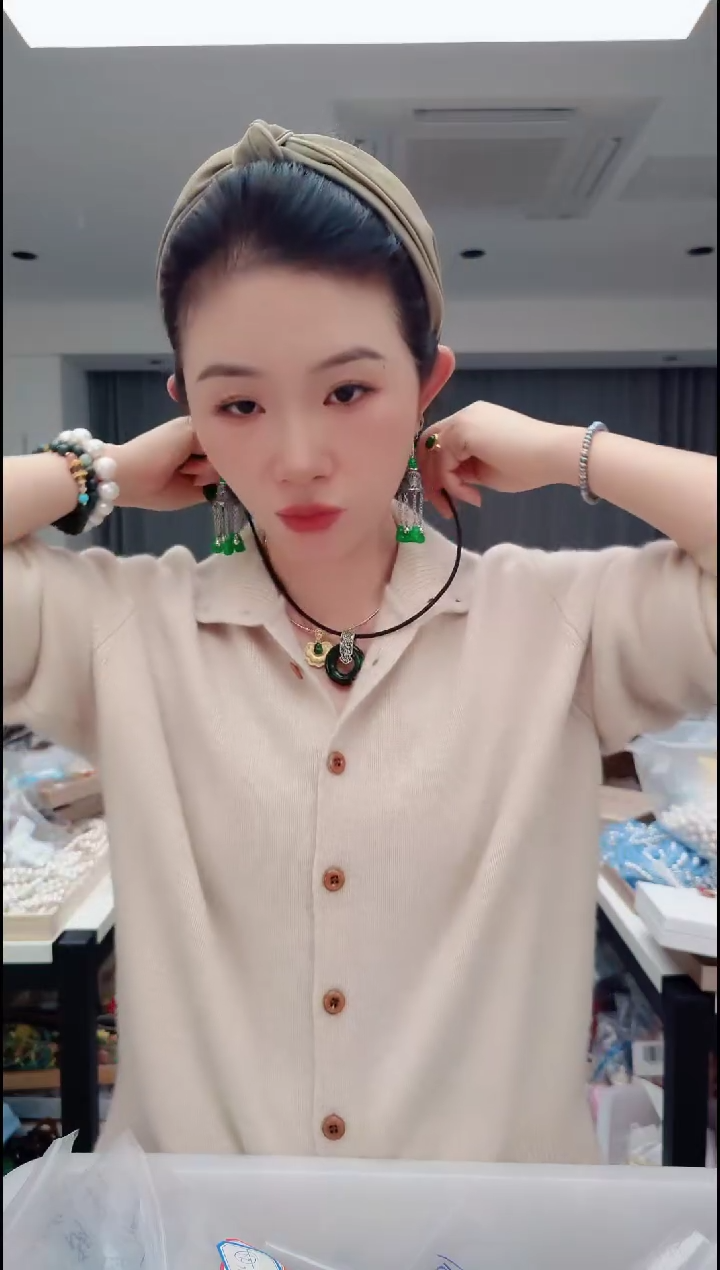 香榧木2368扣子项圈