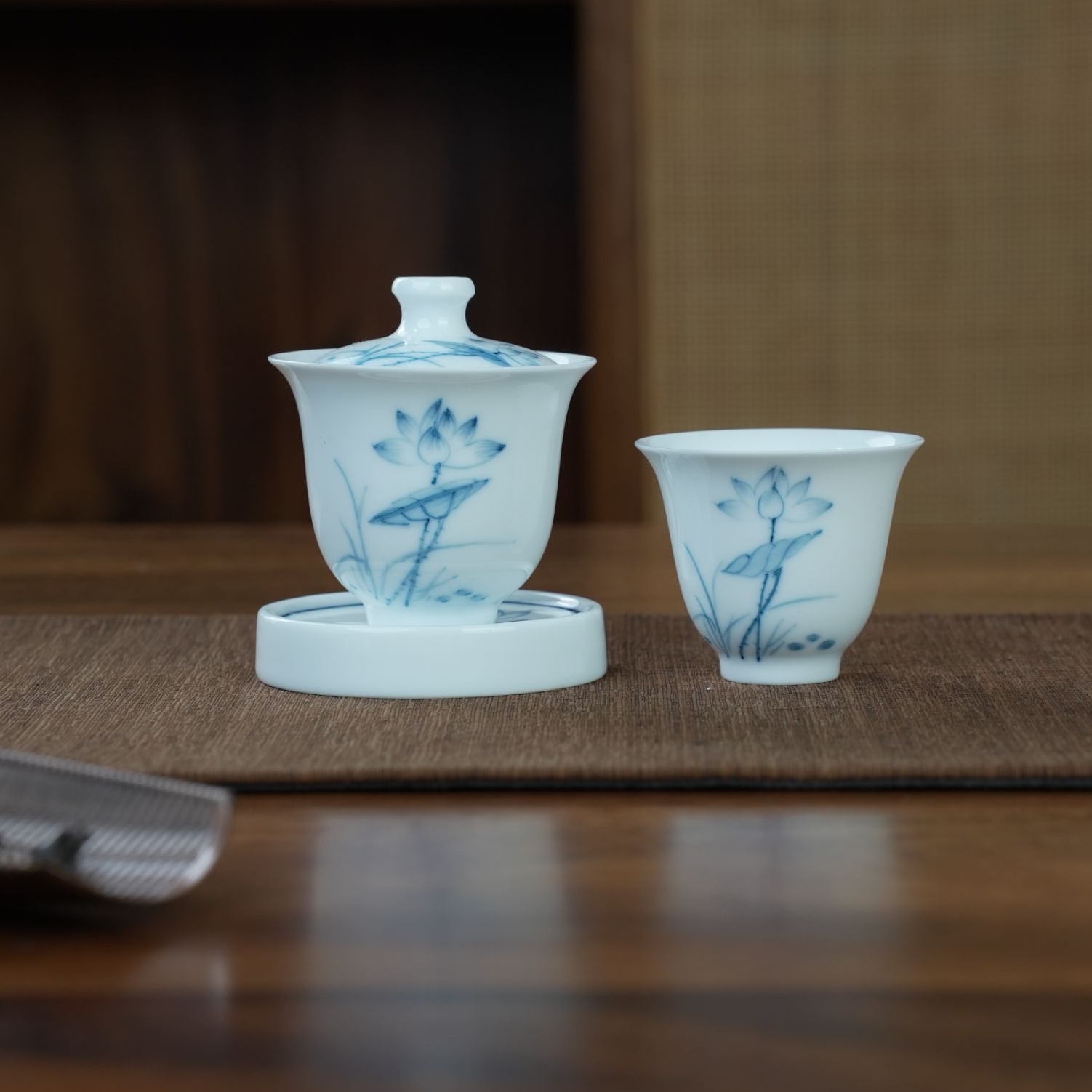 纯手绘素莲美人肩100cc福利三件套