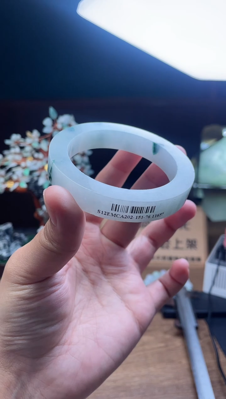 【闪购商品】定制翡翠手镯未镶嵌定制