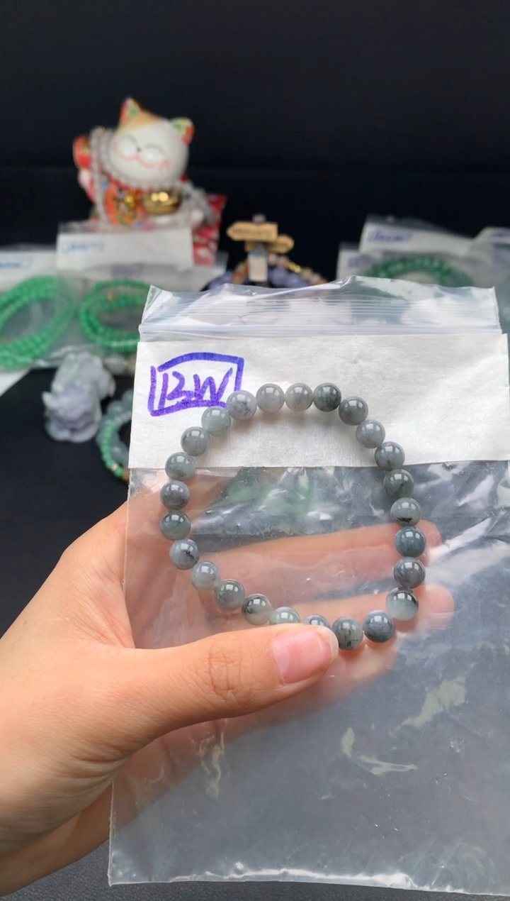 未镶嵌挂件翡翠7卡8