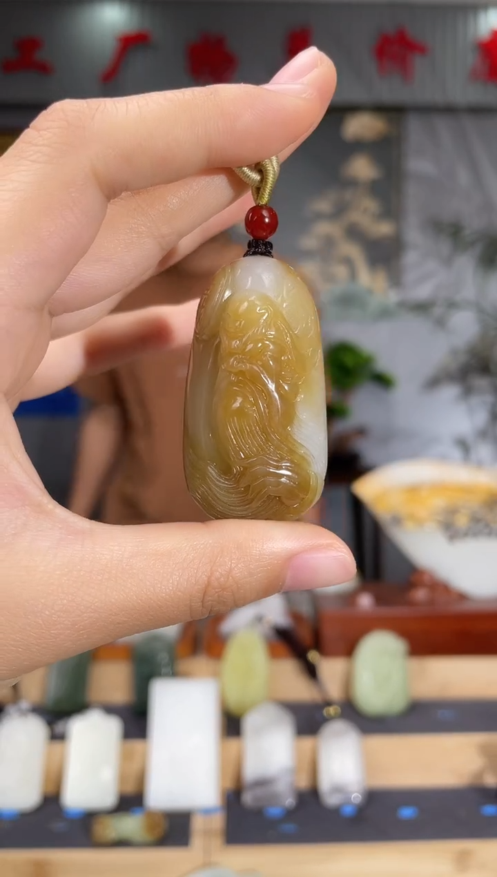 和田玉未镶嵌颈饰1