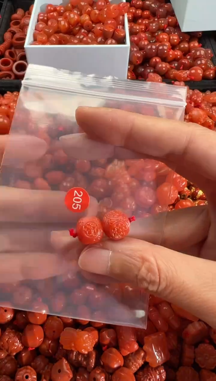 【闪购商品】南红玛瑙颈饰合金1