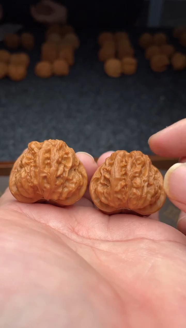把件文玩核桃 B  105号  40 尺门头沟