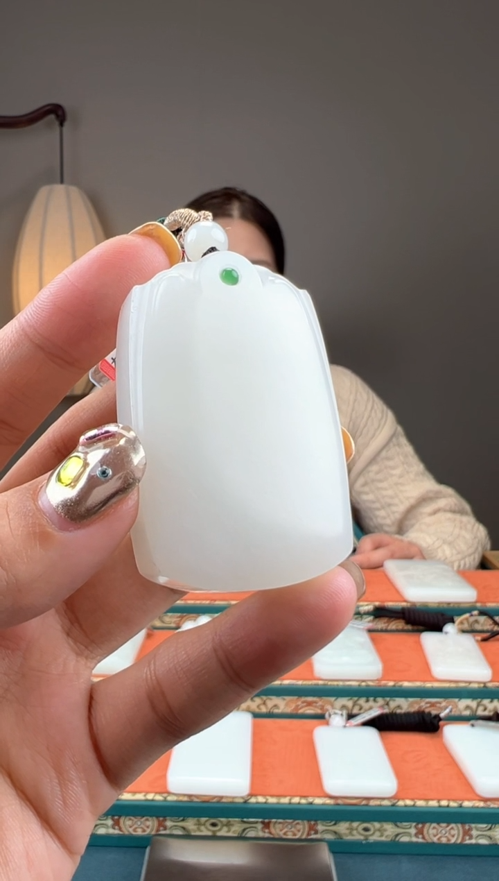 【闪购商品】和田玉颈饰未镶嵌1