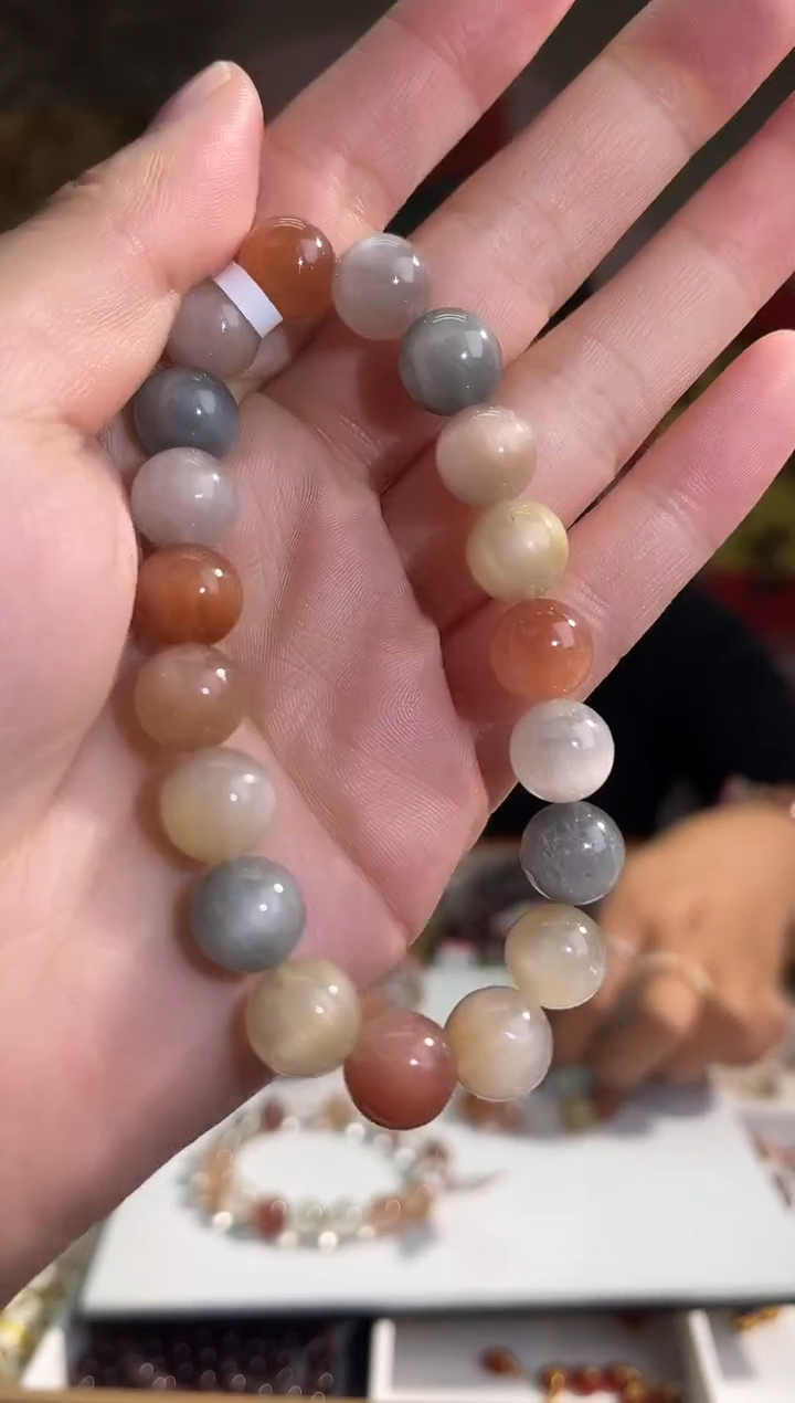 【闪购商品】水晶手链未镶嵌10多样性发其一10+