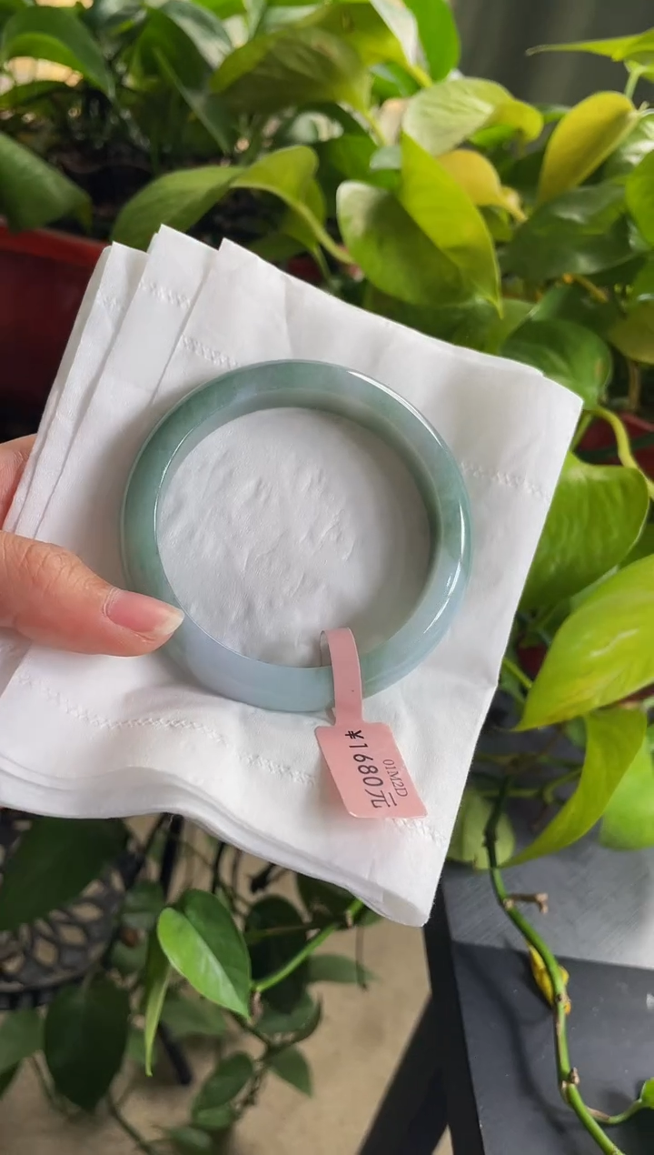 【闪购商品】翡翠手镯未镶嵌58手镯56