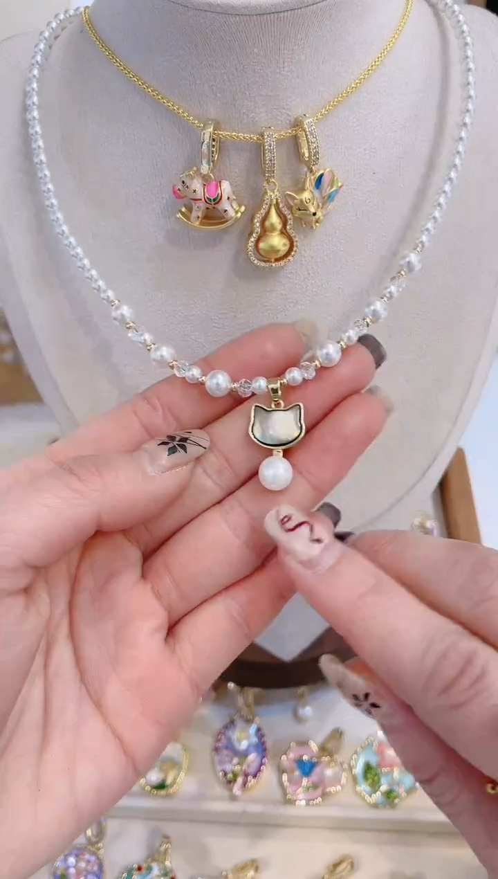 【闪购商品】淡水珍珠颈饰合金吊坠