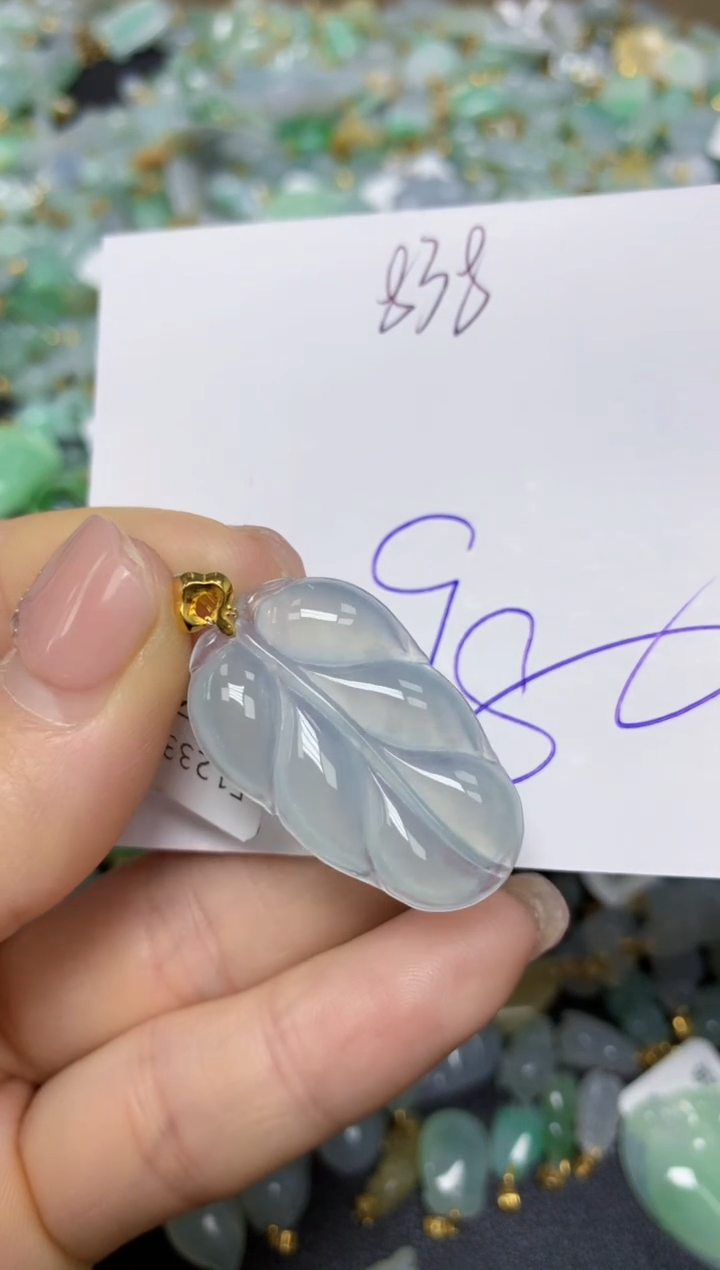 【闪购商品】翡翠挂件18K金镶嵌 天然翡翠A货