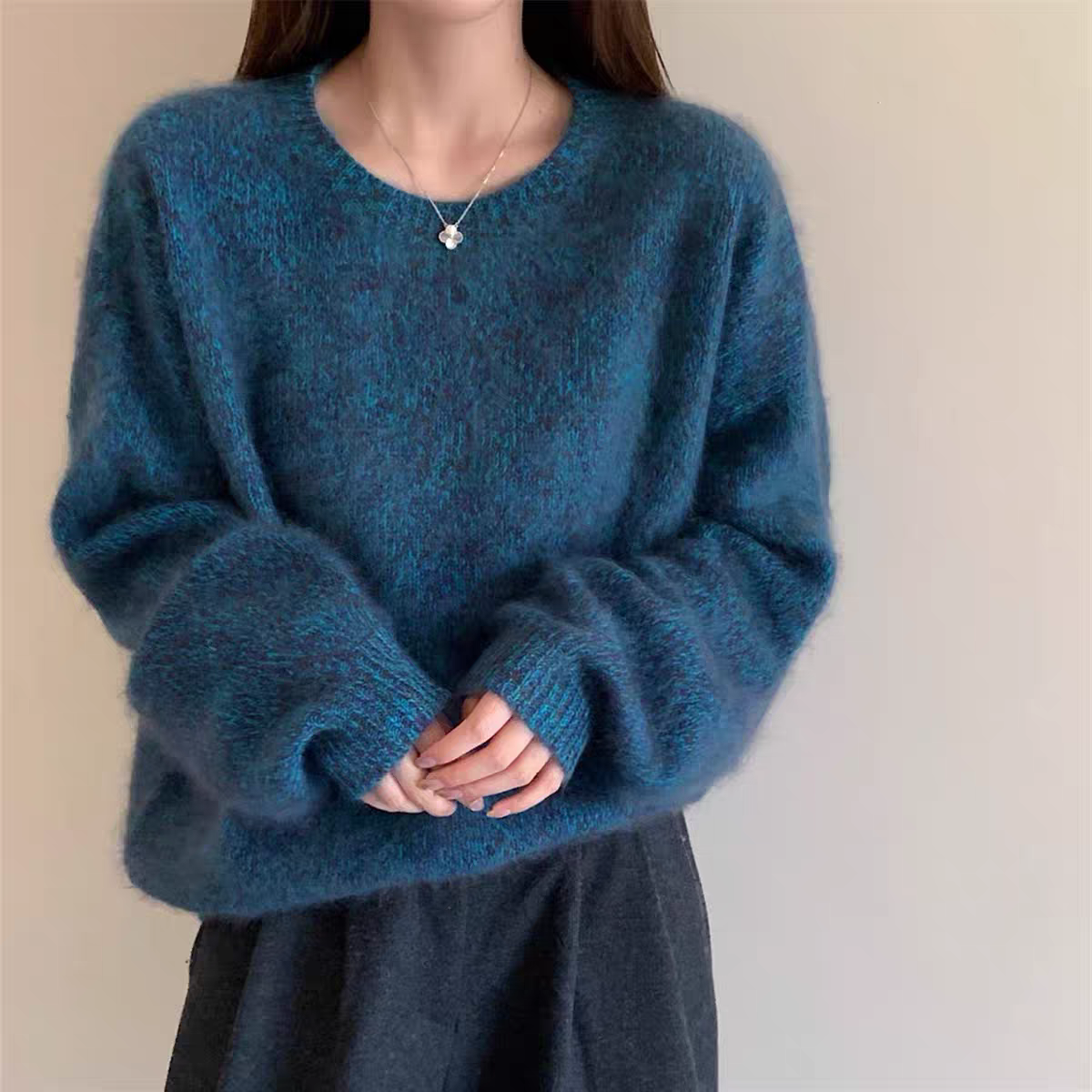 100羊毛圆领拉毛加厚花纱针织衫毛衣女