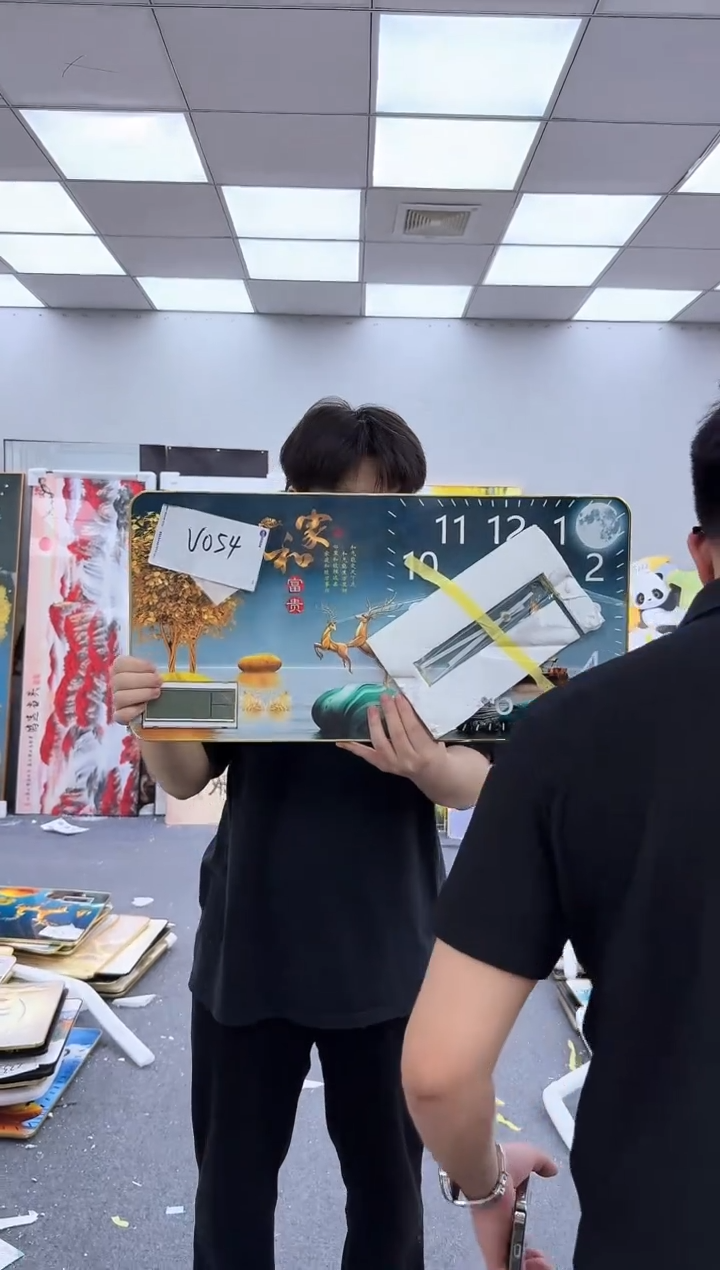 圆形孤品微瑕黑马闪购V054