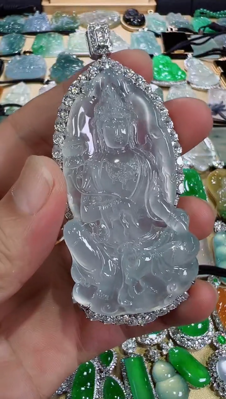 颈饰18K金镶嵌翡翠天然缅甸翡翠