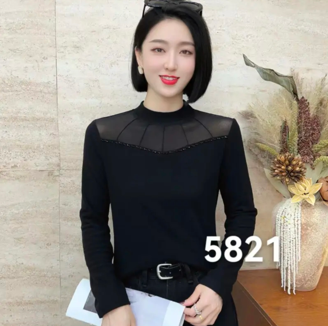 秋冬保暖时尚洋气百搭圆领镂空串珠高贵气质打底衫减龄显瘦上衣女