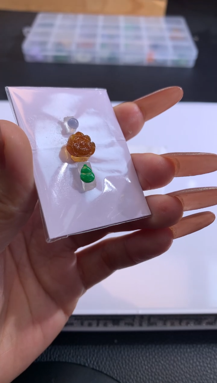 【闪购商品】定制翡翠未镶嵌翡翠