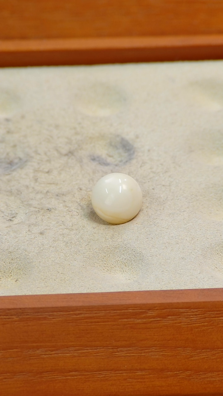 【闪购商品】蜜蜡裸石未镶嵌俄料10.1MM0.572克