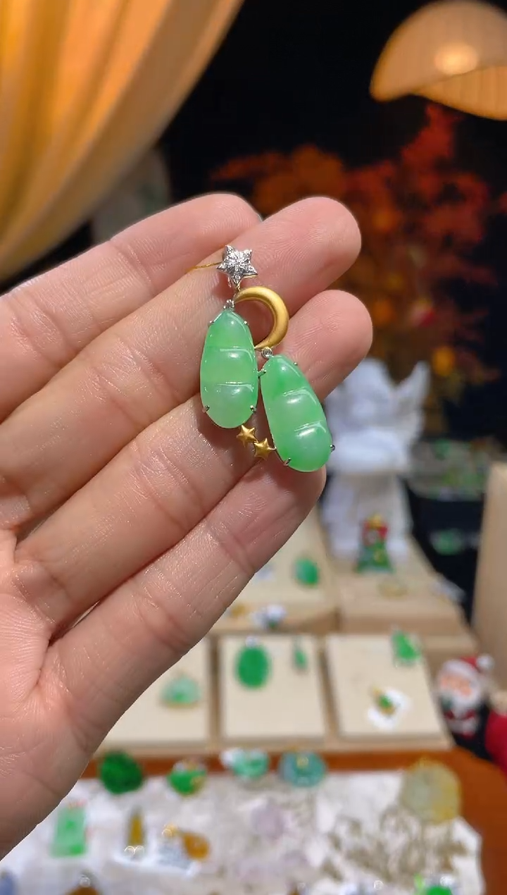 【闪购商品】翡翠颈饰18K金镶嵌假一赔三