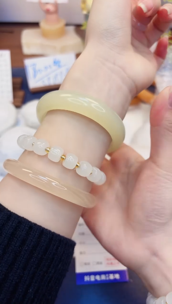 【闪购商品】石英质玉手镯未镶嵌220-晴水-圈口55