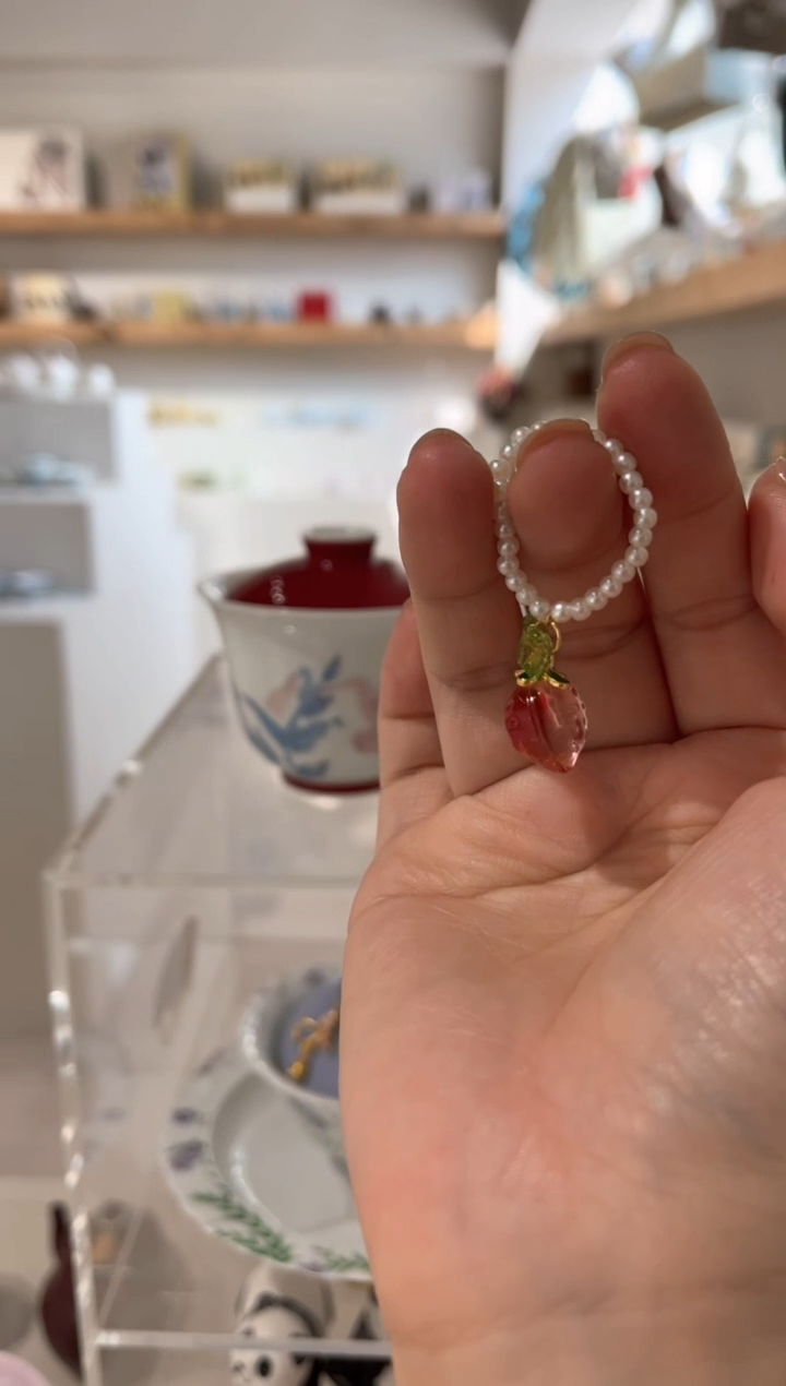 【闪购商品】草莓提溜 哈哈哈哈哈哈哈哈