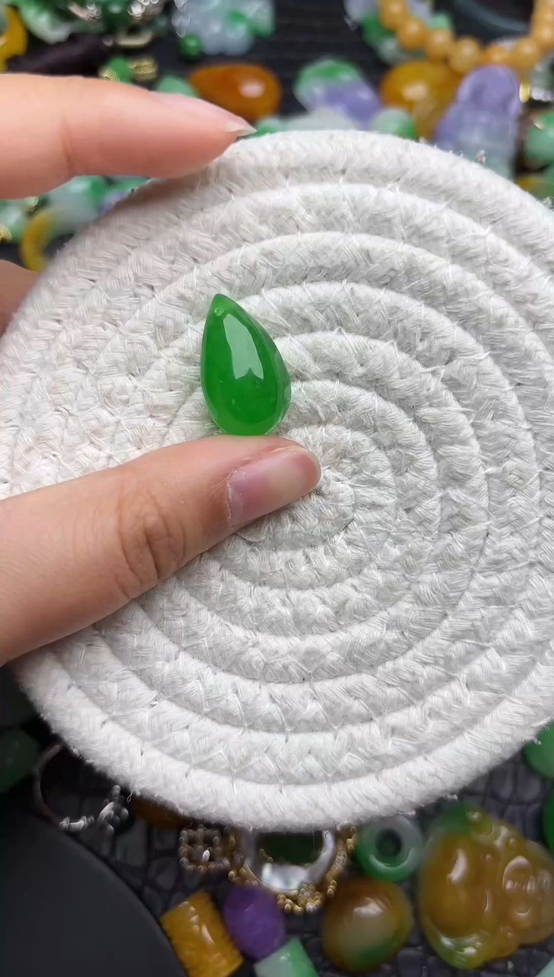 颈饰未镶嵌翡翠缅甸翡翠吊坠