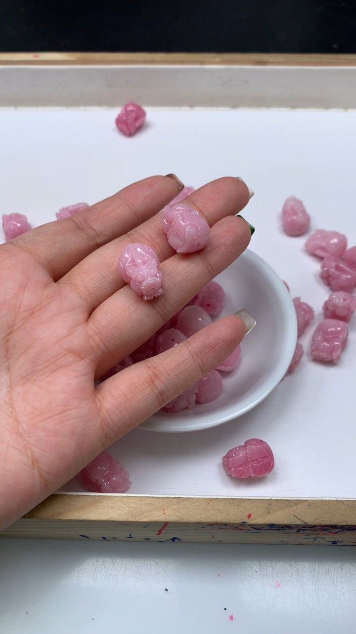 未镶嵌散珠拼合珍珠（马贝珠）A2009 女皇贝 皮休13*16mm2个5.8元