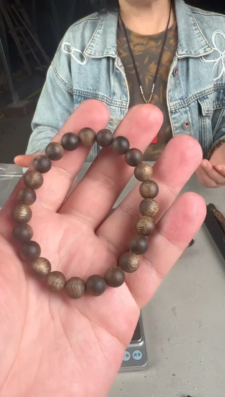 沉香沉香碎屑金沙叶沉水08单圈圆珠多样性发1