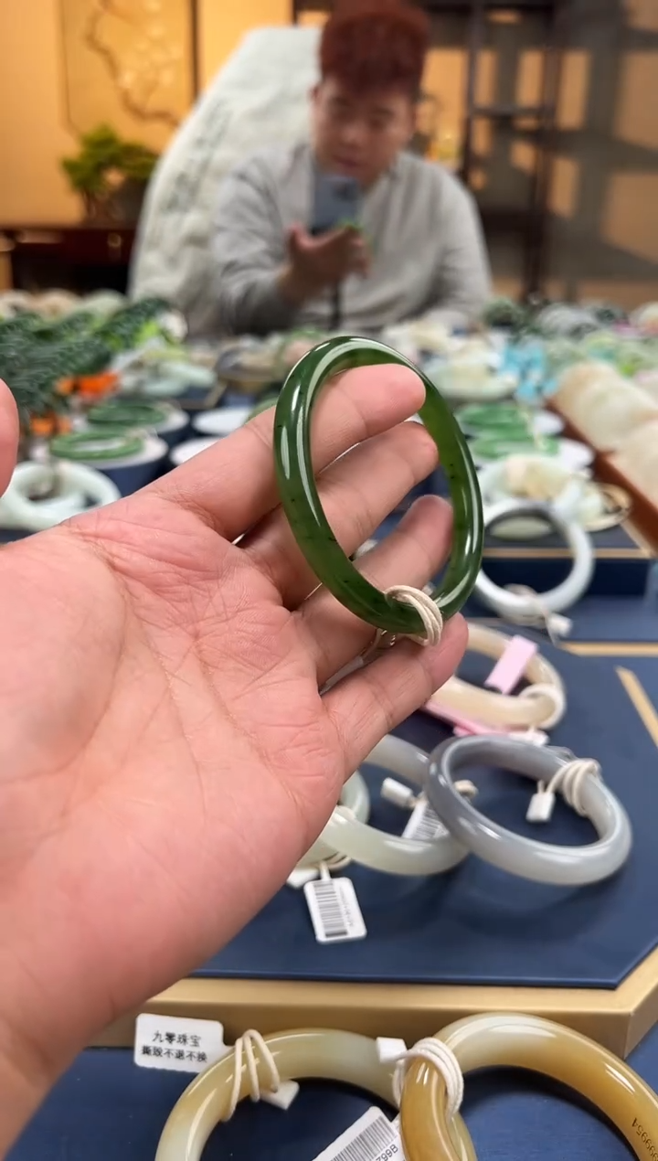 【闪购商品】未镶嵌和田玉手链A0090-61