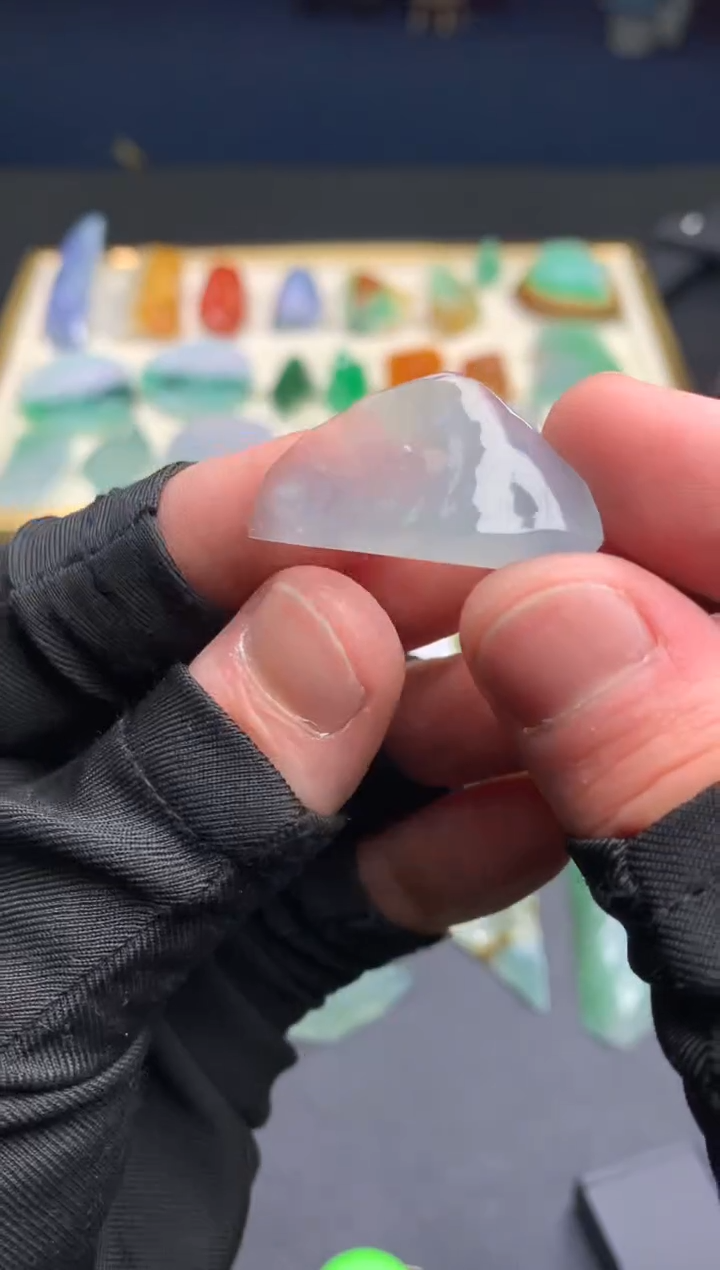 【闪购商品】定制翡翠未镶嵌         