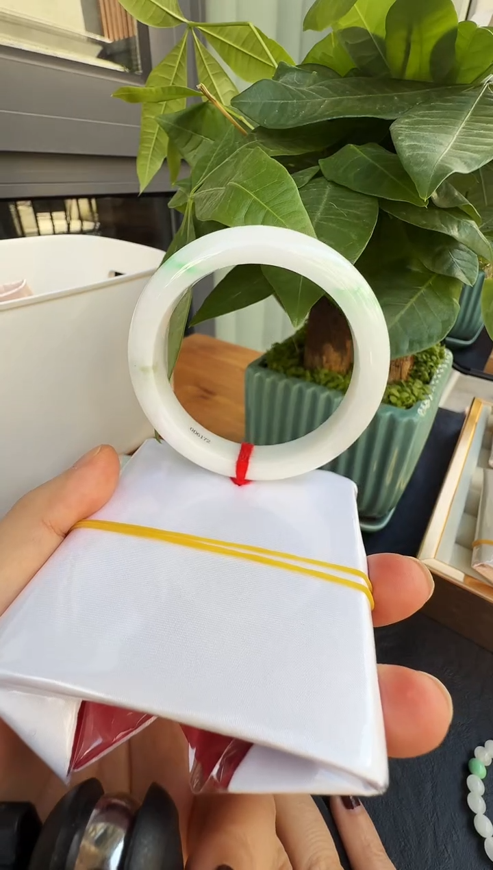 未镶嵌手镯翡翠缅甸天然A货翡翠手镯-8