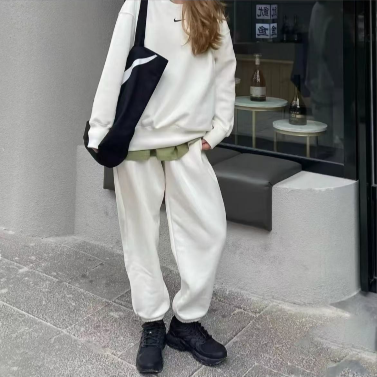 Nike 耐克秋冬加绒运动休闲宽松刺绣小勾束脚针织卫裤 DQ5888 