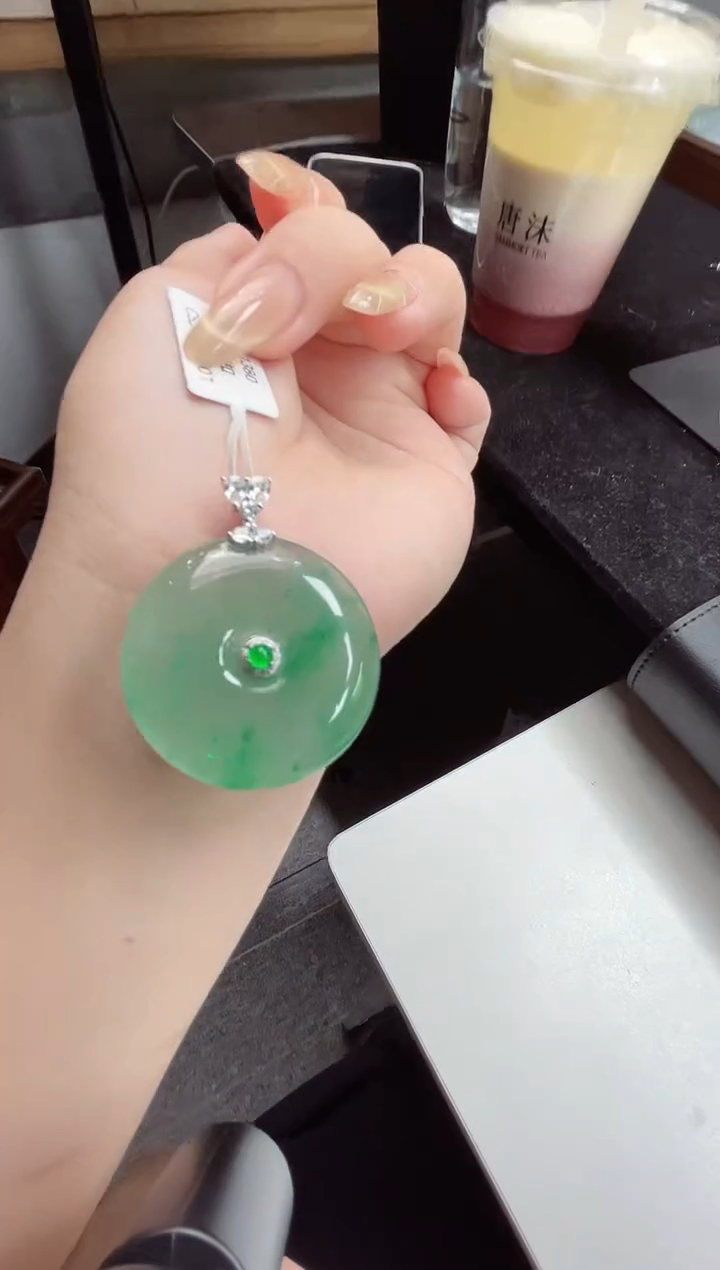 吊坠(赠链)银S925镶嵌石英质玉（非洲翠）23.99平安扣