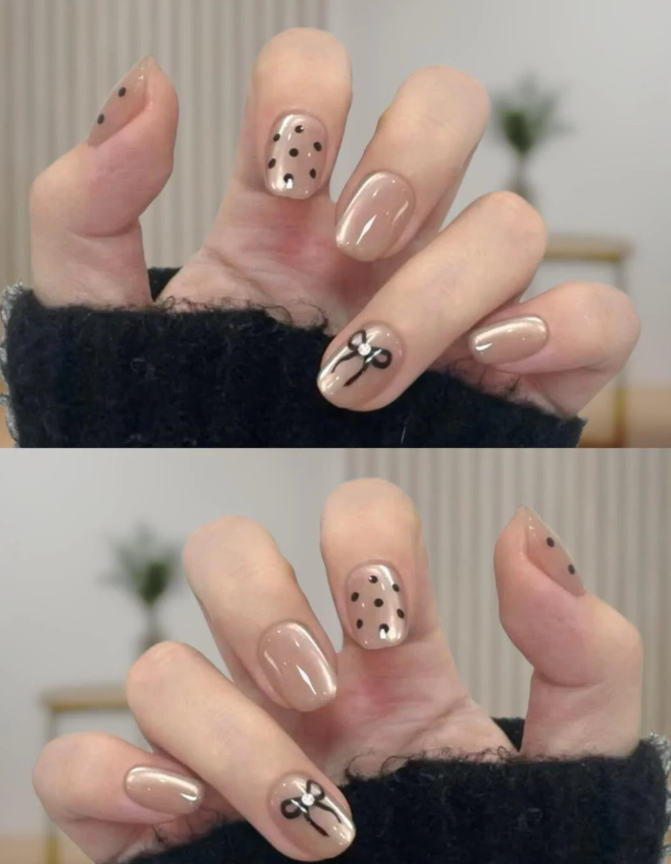 【随机11副，NO换NO退】纯穿戴甲高级感ins风显白百搭美甲气质裸色