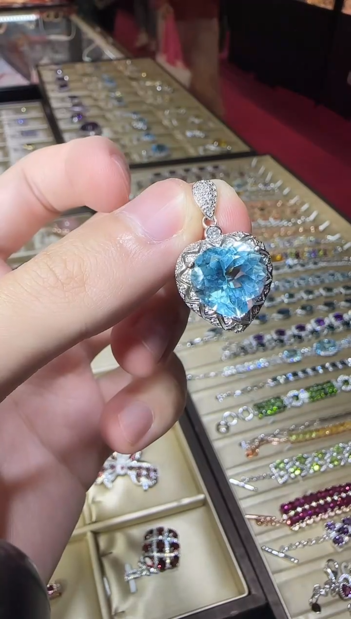 颈饰银S925镶嵌托帕石13mm