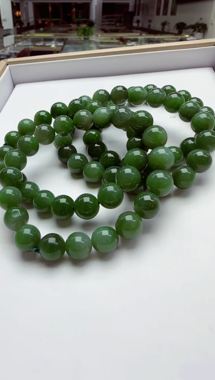 未镶嵌手串和田玉多样性发其一