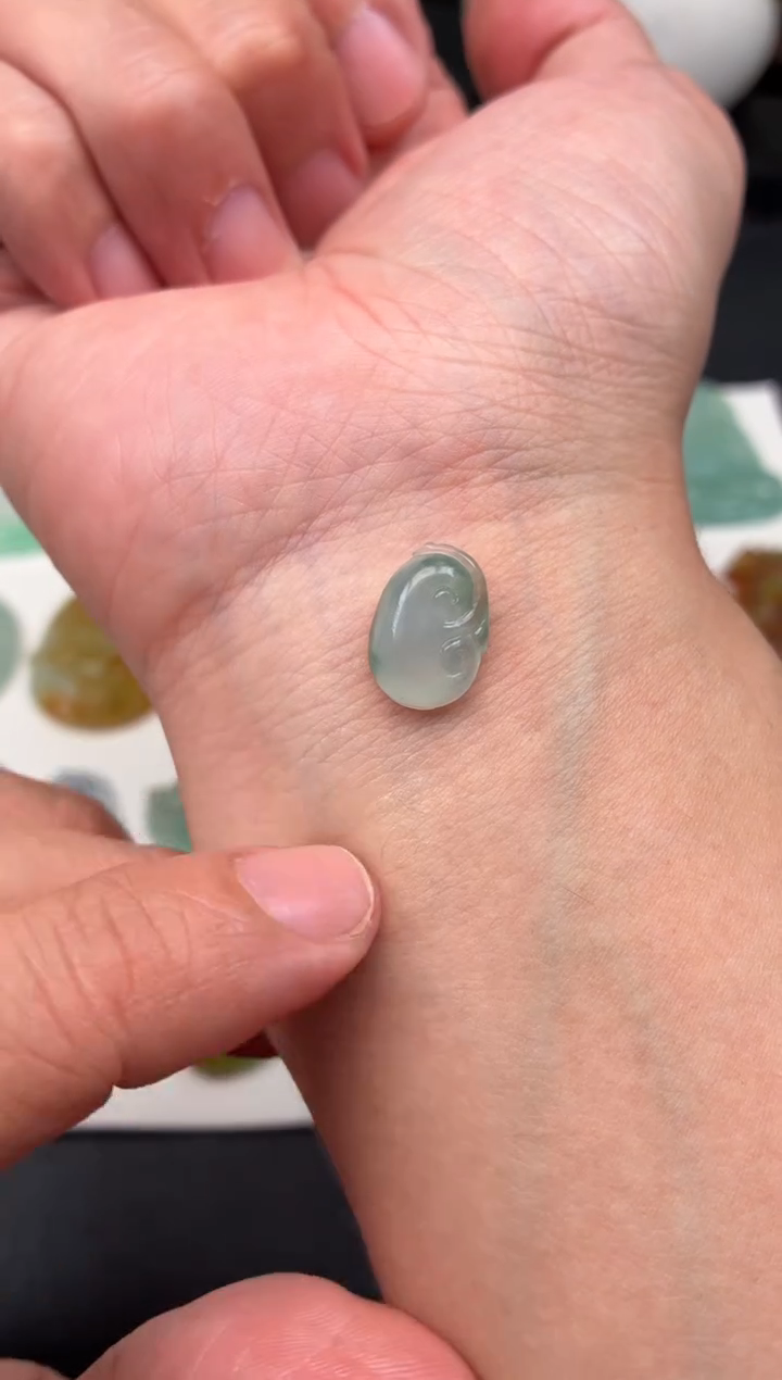 未镶嵌定制翡翠翡翠