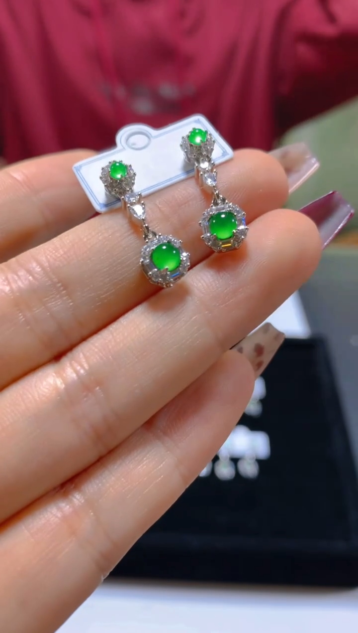 未镶嵌翡翠耳饰多样性发一