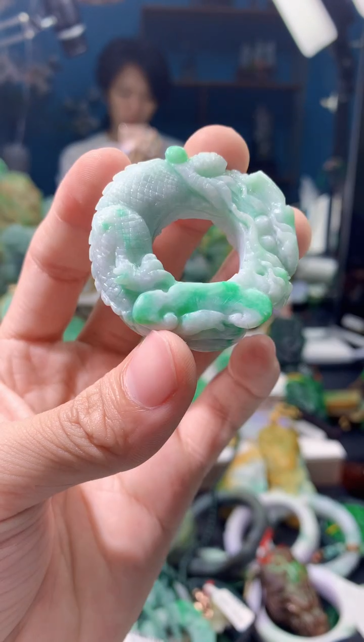 颈饰未镶嵌翡翠翡翠天然缅甸a货翡翠
