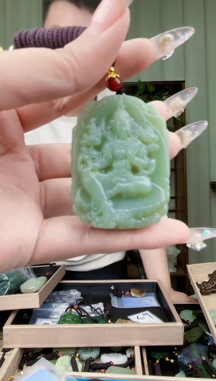 【闪购商品】和田玉挂件未镶嵌拍一发一，多样性发货！