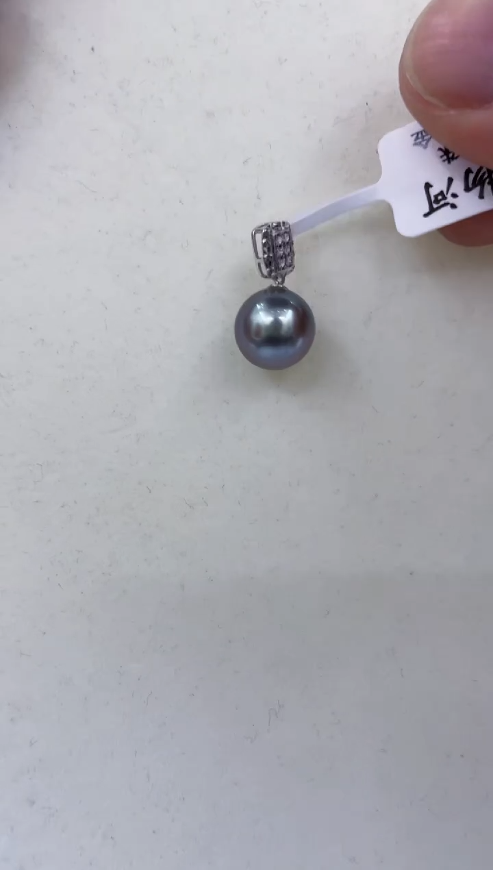 18K金镶嵌颈饰海水珍珠    